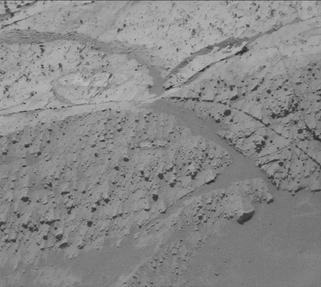Sol 4251: Mast Camera (Mastcam)