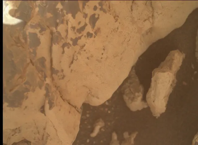 Sol 4253: Mars Hand Lens Imager (MAHLI)