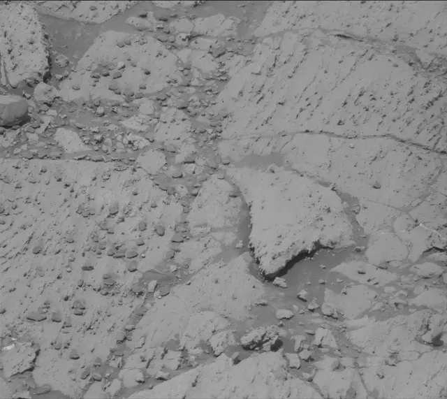 Sol 4259: Mast Camera (Mastcam)