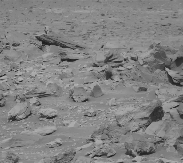 Sol 4266: Mast Camera (Mastcam)