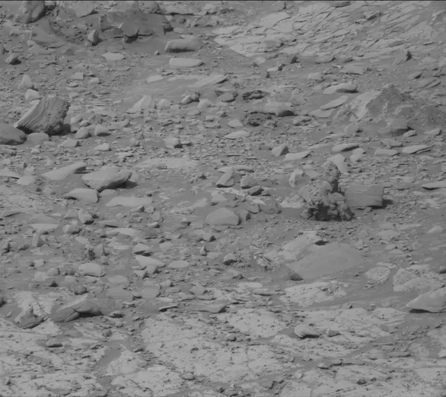 Sol 4266: Mast Camera (Mastcam)