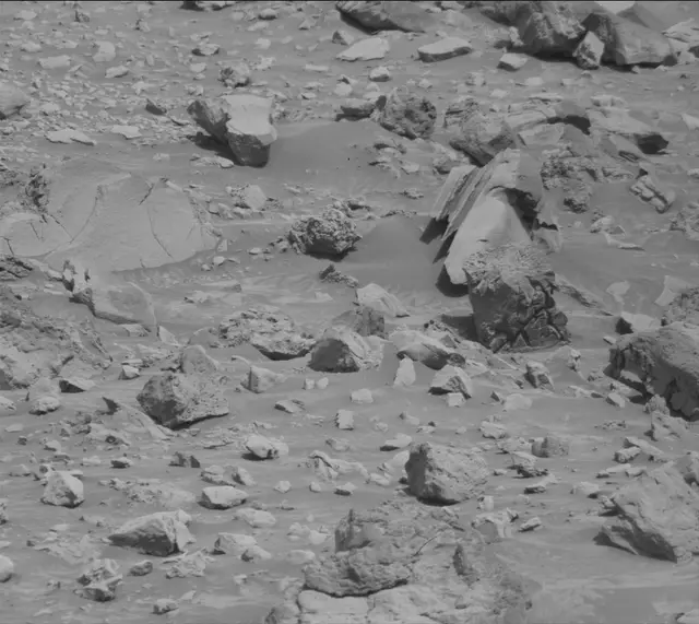 Sol 4267: Mast Camera (Mastcam)