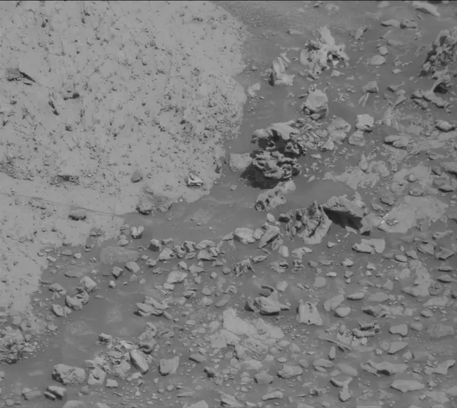Sol 4269: Mast Camera (Mastcam)