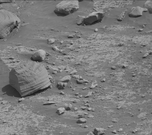 Sol 4271: Mast Camera (Mastcam)