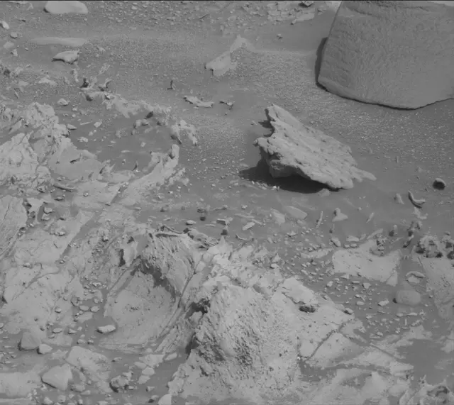 Sol 4271: Mast Camera (Mastcam)