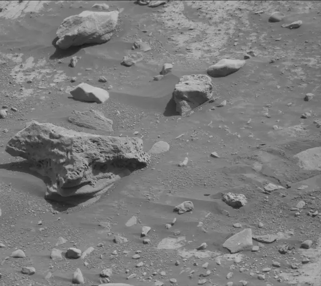 Sol 4271: Mast Camera (Mastcam)