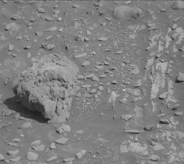 Sol 4271: Mast Camera (Mastcam)