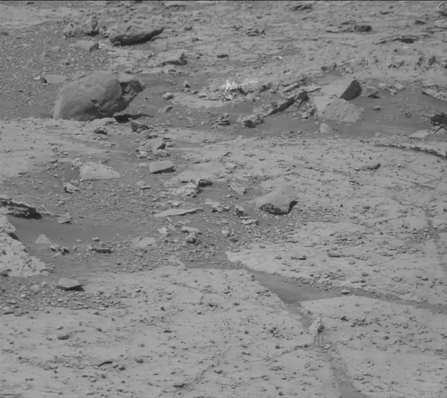Sol 4273: Mast Camera (Mastcam)