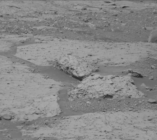 Sol 4273: Mast Camera (Mastcam)