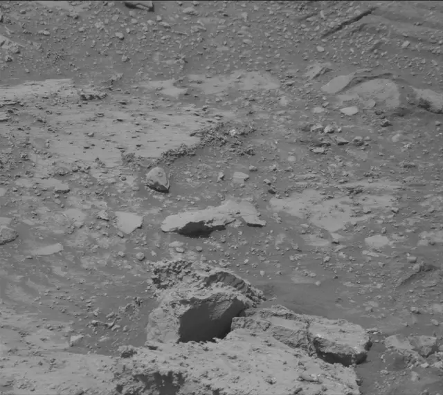 Sol 4273: Mast Camera (Mastcam)
