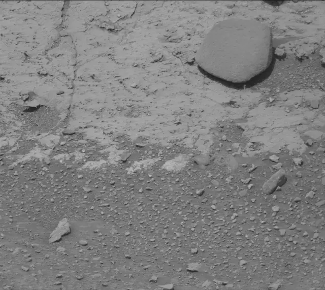 Sol 4273: Mast Camera (Mastcam)