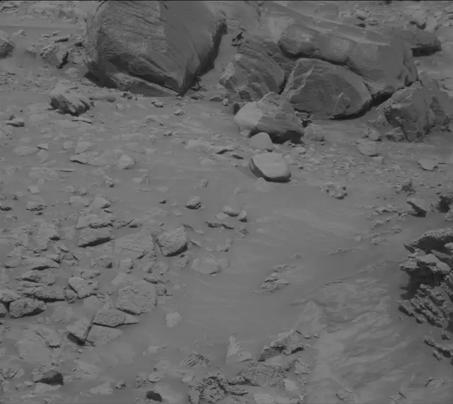 Sol 4287: Mast Camera (Mastcam)