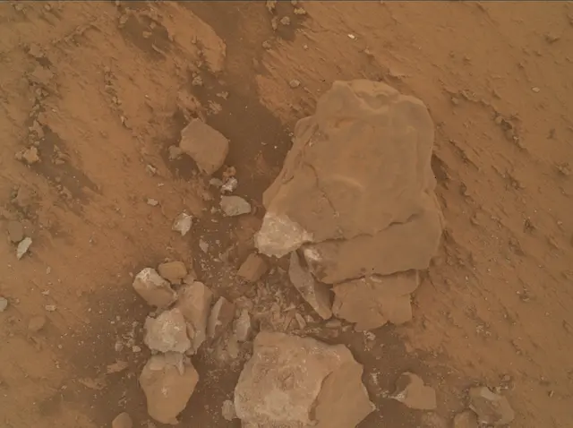Sol 4289: Mars Hand Lens Imager (MAHLI)
