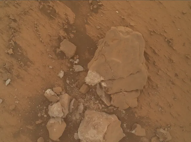 Sol 4289: Mars Hand Lens Imager (MAHLI)