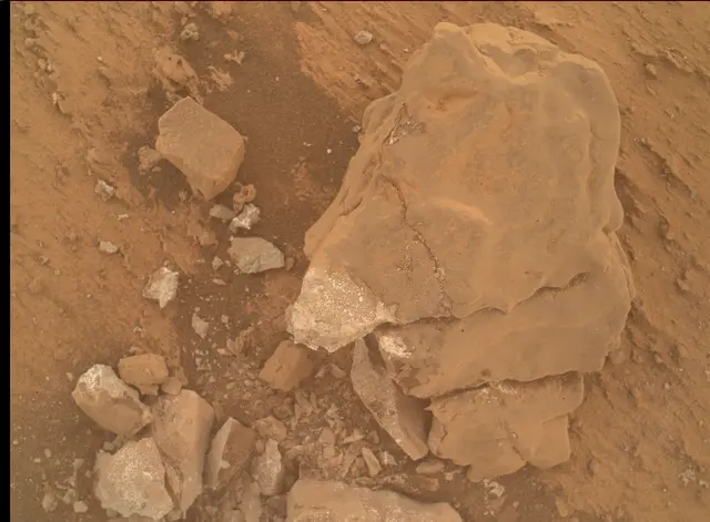 Sol 4289: Mars Hand Lens Imager (MAHLI)