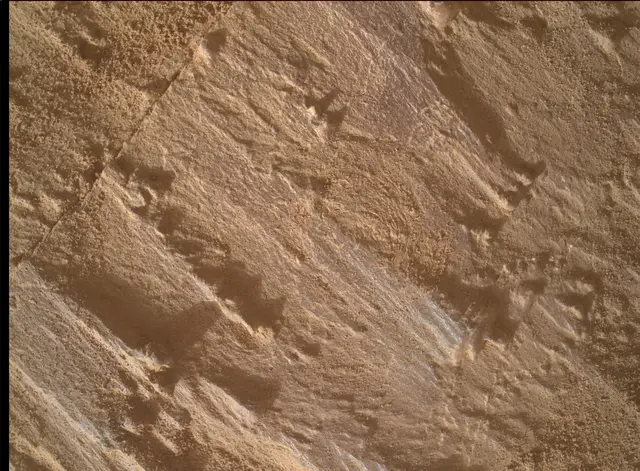 Sol 4291: Mars Hand Lens Imager (MAHLI)
