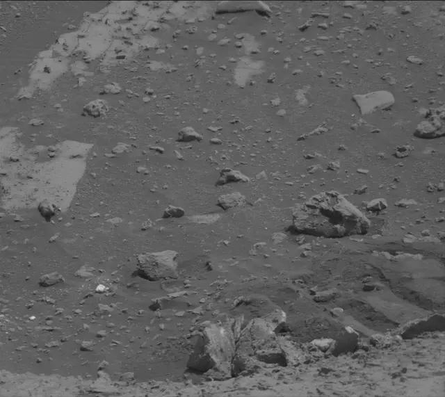 Sol 4292: Mast Camera (Mastcam)