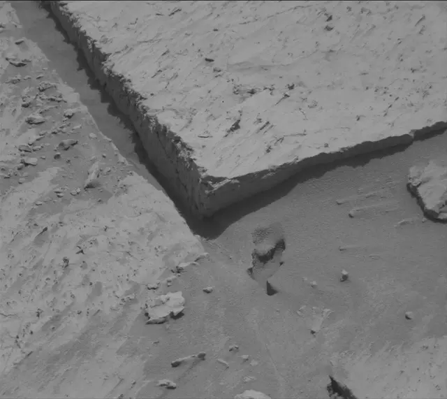 Sol 4293: Mast Camera (Mastcam)