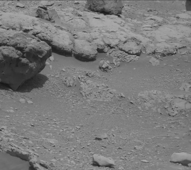 Sol 4293: Mast Camera (Mastcam)