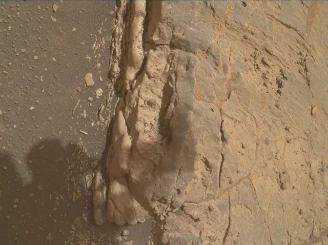 Sol 4294: Mars Hand Lens Imager (MAHLI)