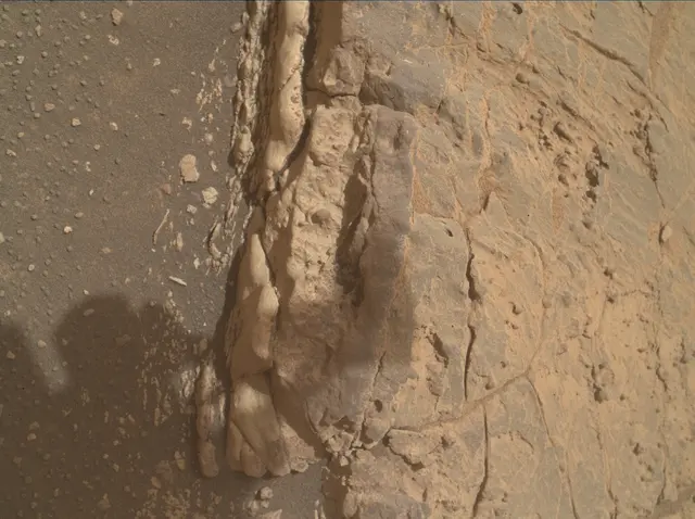 Sol 4294: Mars Hand Lens Imager (MAHLI)