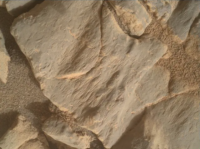 Sol 4295: Mars Hand Lens Imager (MAHLI)