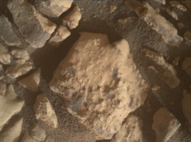 Sol 4295: Mars Hand Lens Imager (MAHLI)