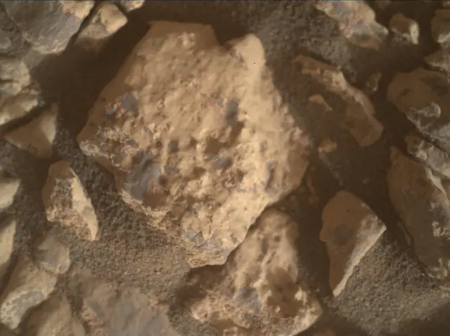 Sol 4295: Mars Hand Lens Imager (MAHLI)
