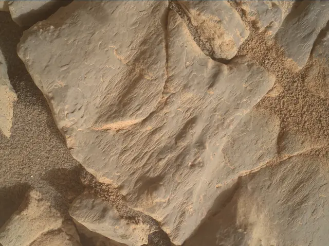 Sol 4295: Mars Hand Lens Imager (MAHLI)