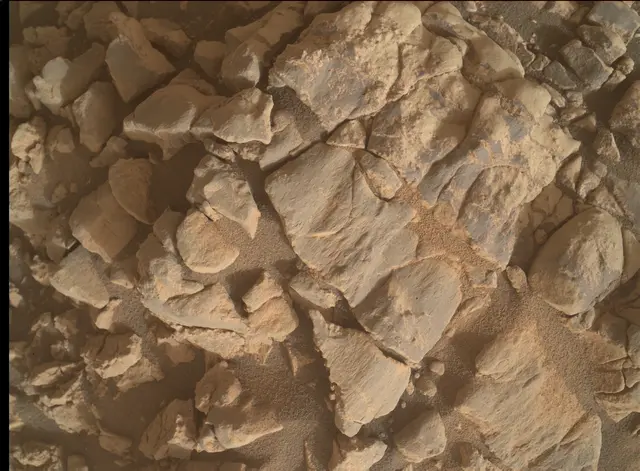 Sol 4295: Mars Hand Lens Imager (MAHLI)