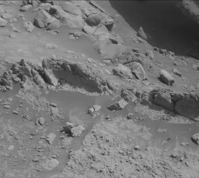 Sol 4296: Mast Camera (Mastcam)