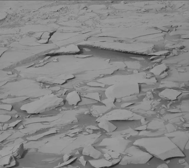 Sol 4298: Mast Camera (Mastcam)