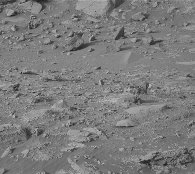 Sol 4298: Mast Camera (Mastcam)