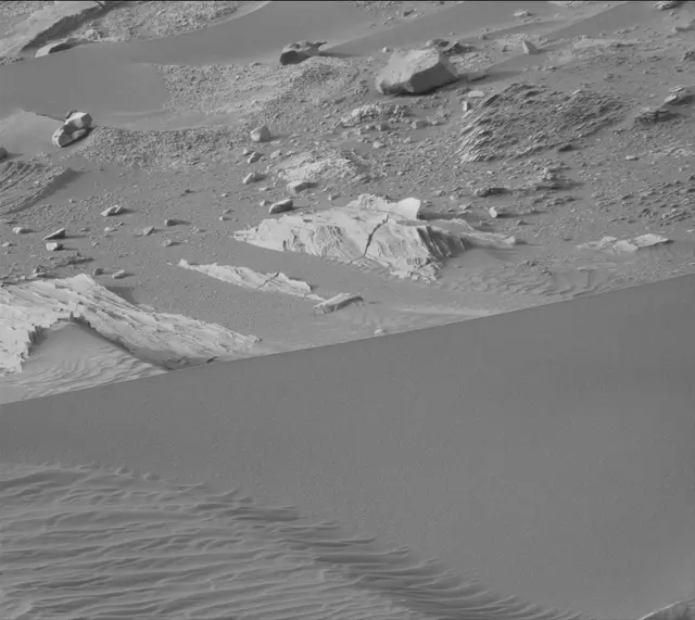 Sol 4298: Mast Camera (Mastcam)