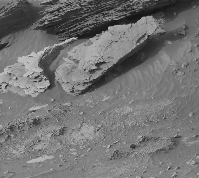 Sol 4298: Mast Camera (Mastcam)