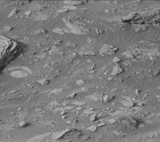 Sol 4298: Mast Camera (Mastcam)