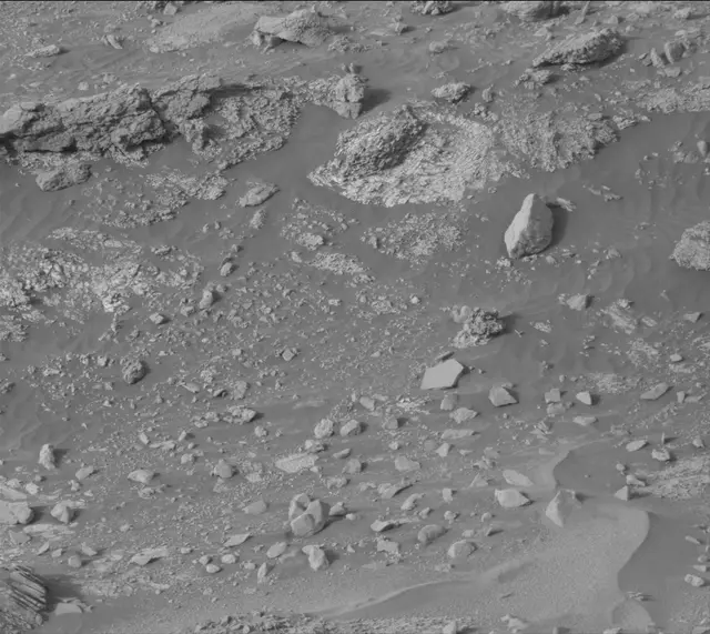 Sol 4298: Mast Camera (Mastcam)