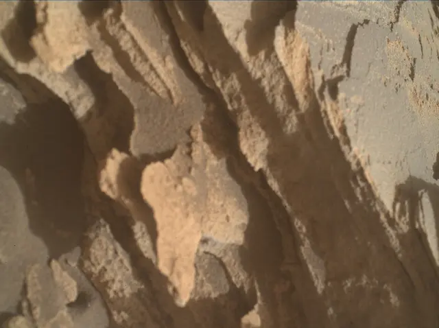 Sol 4300: Mars Hand Lens Imager (MAHLI)