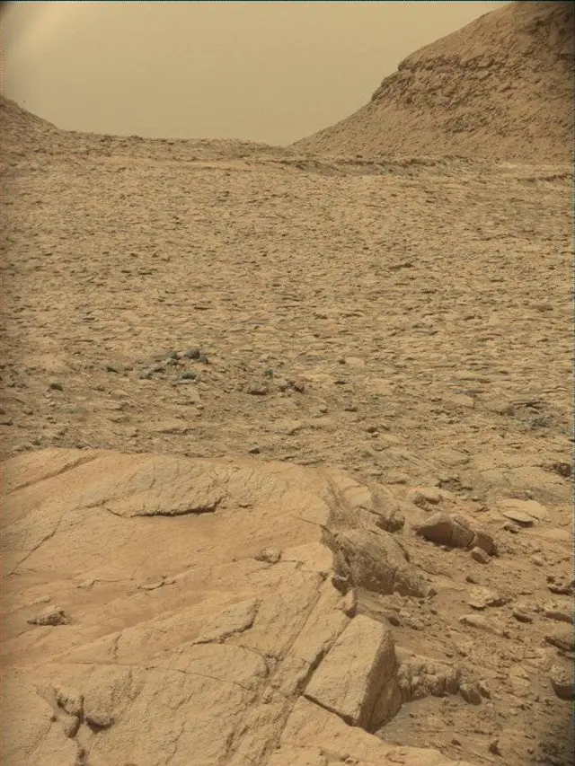Sol 4301: Mast Camera (Mastcam)