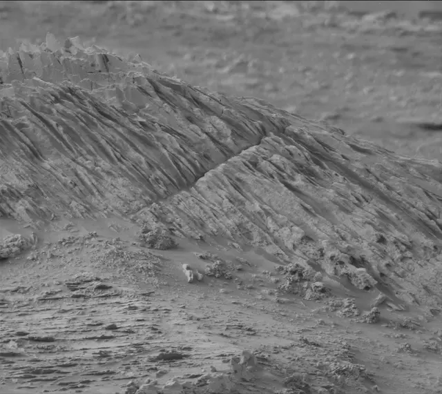 Sol 4301: Mast Camera (Mastcam)