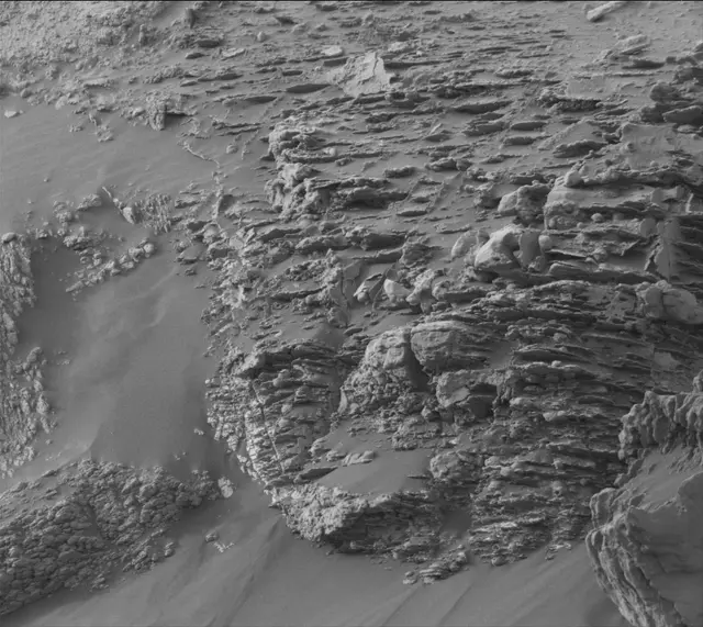 Sol 4301: Mast Camera (Mastcam)