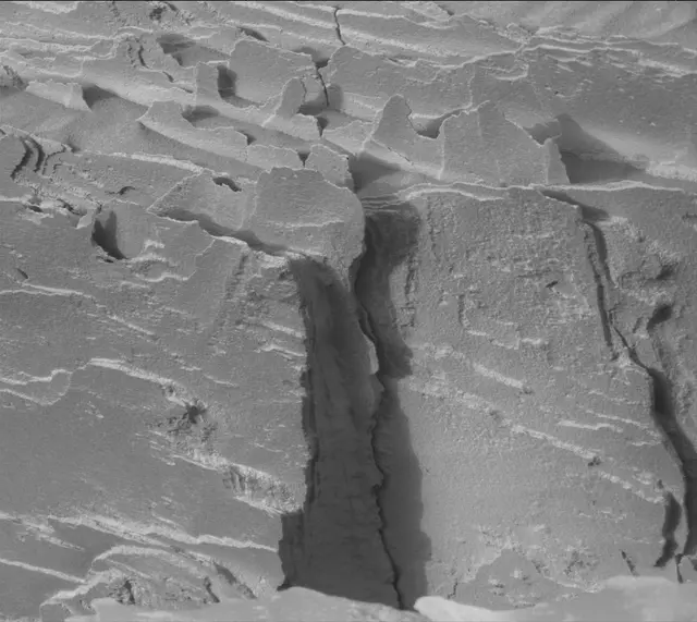Sol 4301: Mast Camera (Mastcam)