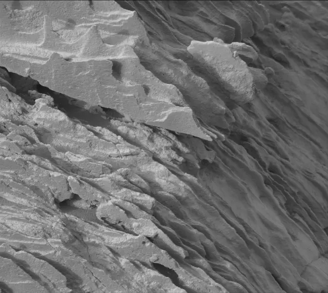 Sol 4301: Mast Camera (Mastcam)