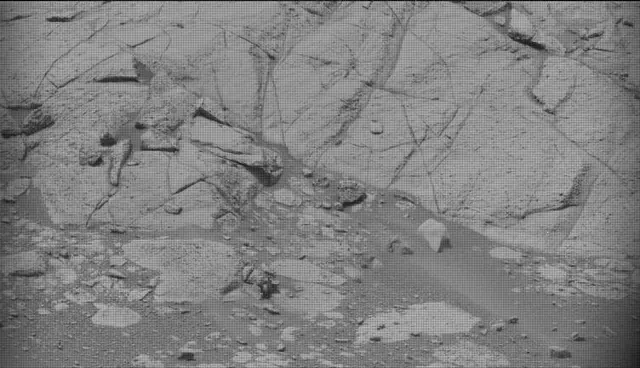 Sol 4302: Mast Camera (Mastcam)