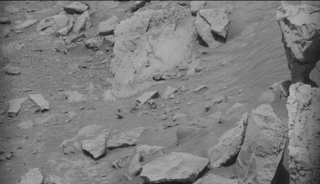 Sol 4302: Mast Camera (Mastcam)
