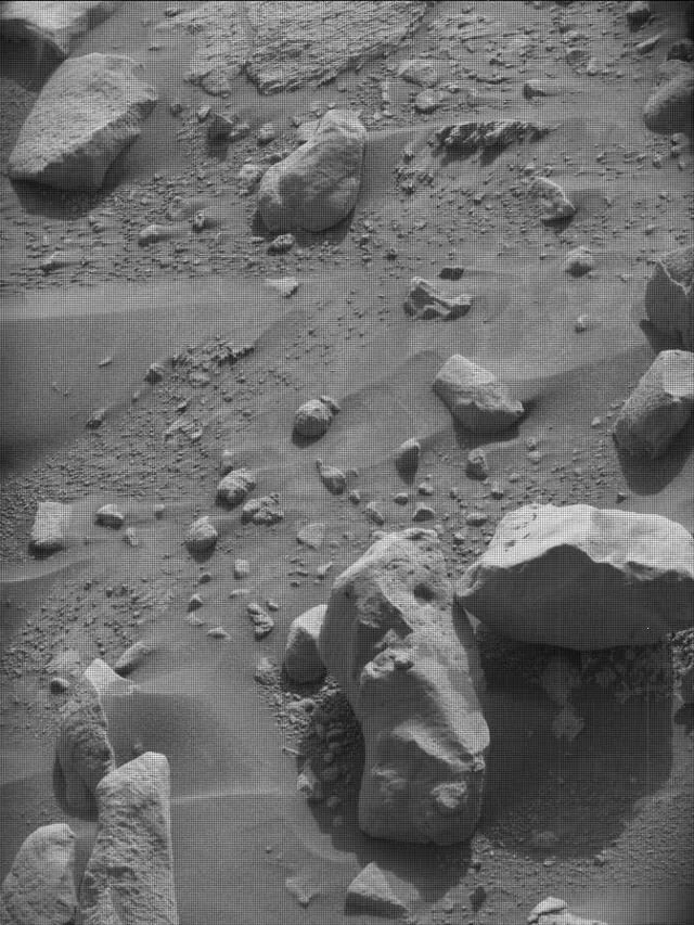 Sol 4302: Mast Camera (Mastcam)