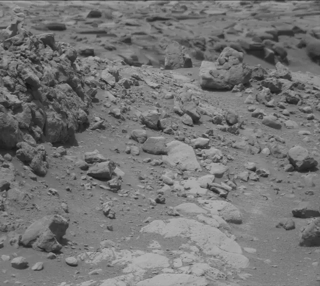 Sol 4302: Mast Camera (Mastcam)