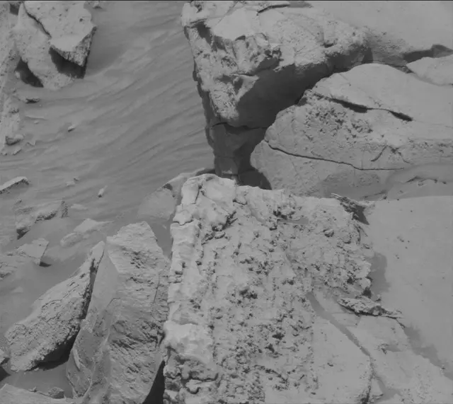 Sol 4302: Mast Camera (Mastcam)