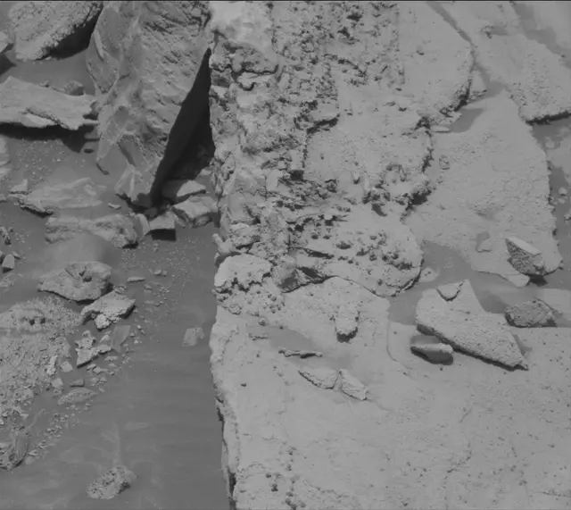 Sol 4302: Mast Camera (Mastcam)