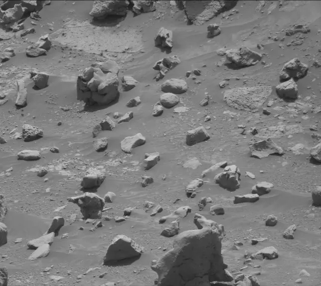 Sol 4302: Mast Camera (Mastcam)